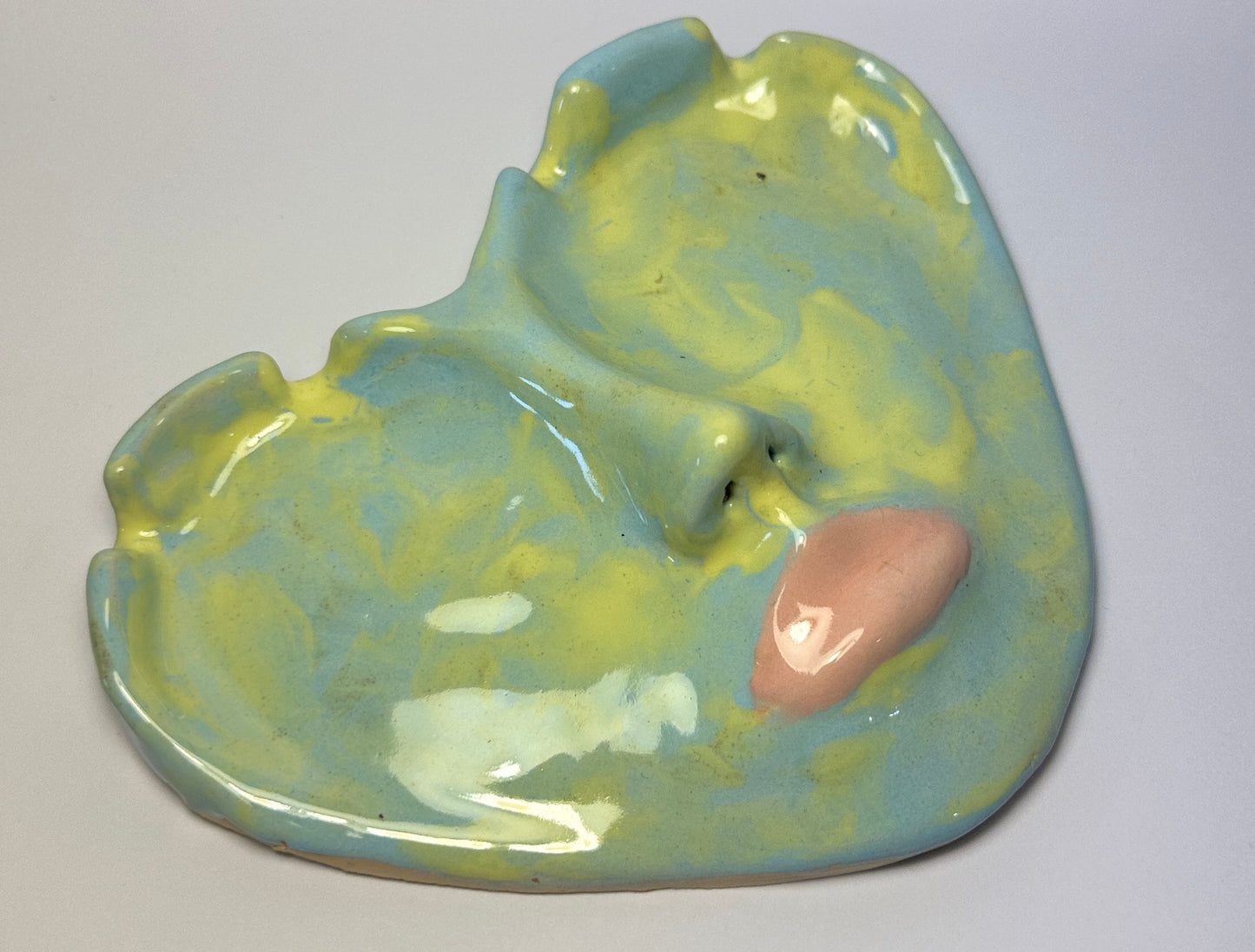 Heart ashtray blue yellow pink