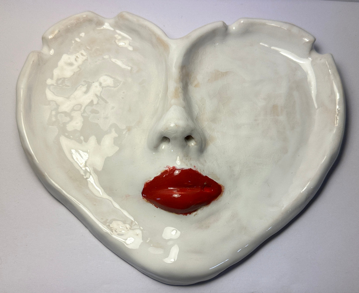 Heart ashtray white